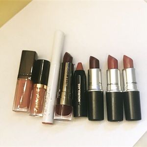 Lipsticks/Lipglosses (selling separately)